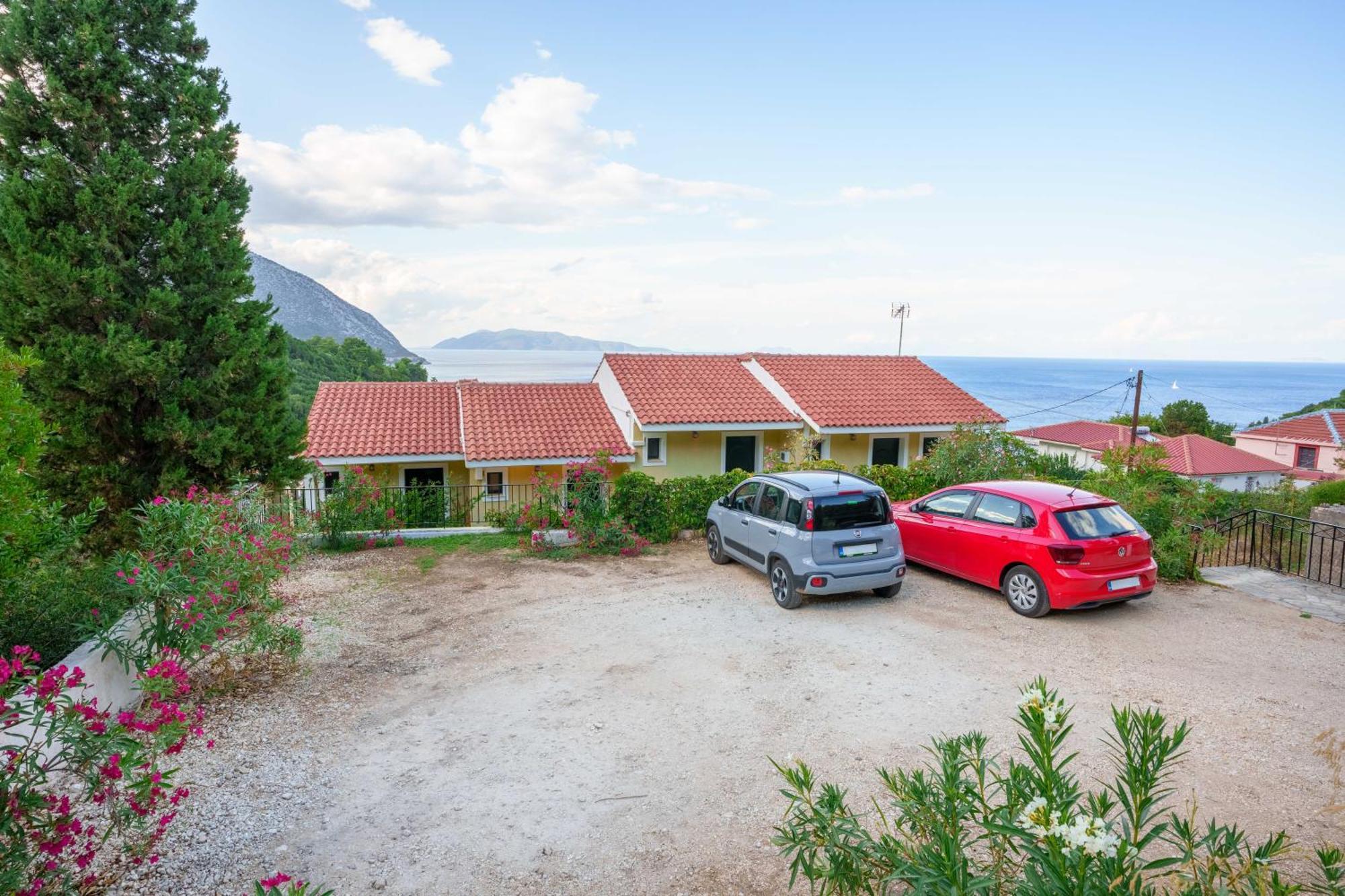 Giannatos' Studios - Makis Poros  Exterior photo